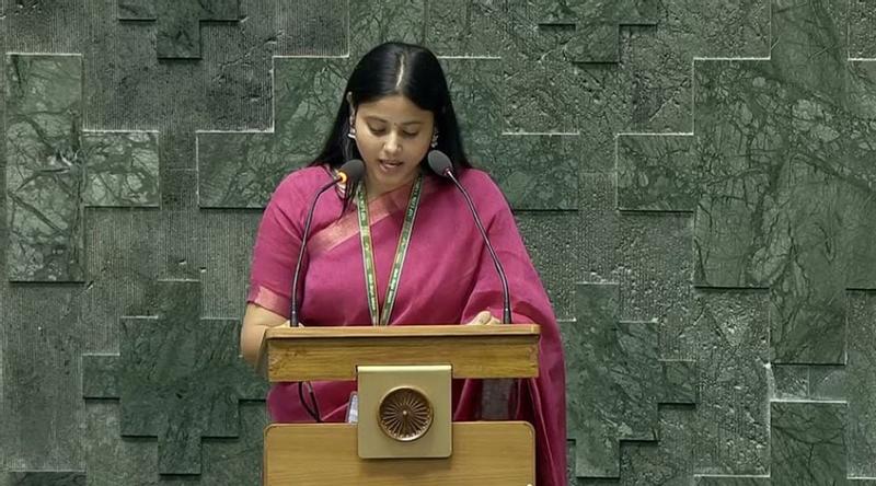এমপির প্রেমে হাবুডুবু, এবার বিয়ের পিঁড়িতে ক্রিকেটার
